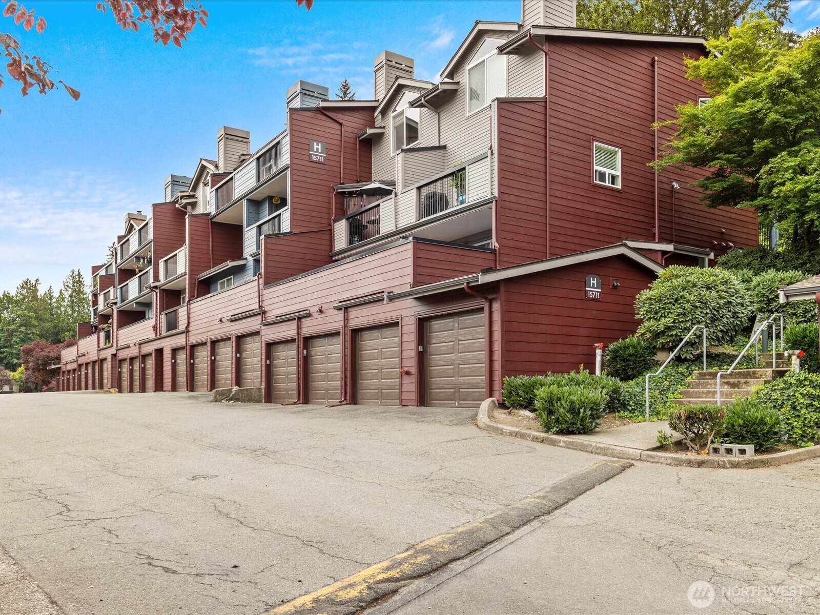 15711 Waynita Way Northeast, Unit H301 Bothell, WA 98011 - Photo 2 of 30