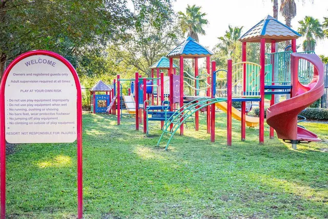 a view of a tennis court