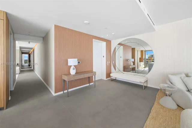 $3,500,000 | 2000 South Ocean Drive, Unit 18B, Hallandale Beach, FL 33009