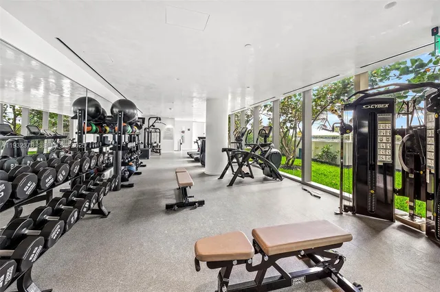 $3,500,000 | 2000 South Ocean Drive, Unit 18B, Hallandale Beach, FL 33009