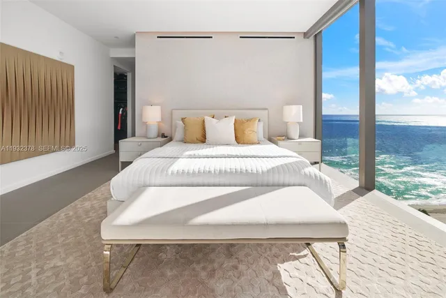 $3,500,000 | 2000 South Ocean Drive, Unit 18B, Hallandale Beach, FL 33009