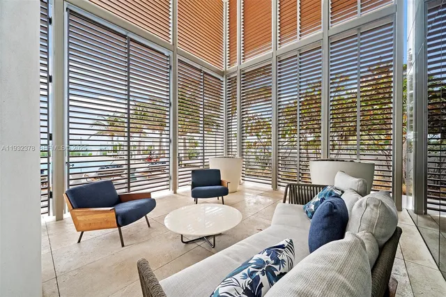 $3,500,000 | 2000 South Ocean Drive, Unit 18B, Hallandale Beach, FL 33009