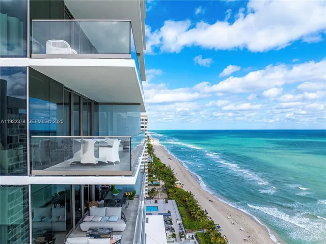 $3,500,000 | 2000 South Ocean Drive, Unit 18B, Hallandale Beach, FL 33009