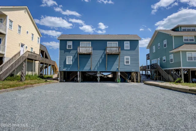 $3,200 | 3946 Island Drive, North Topsail Beach, NC 28460