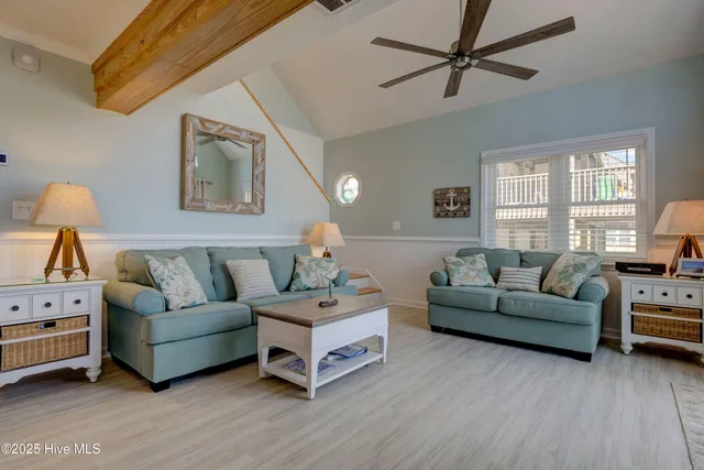 $3,200 | 3946 Island Drive, North Topsail Beach, NC 28460