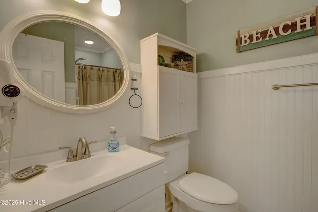 $3,200 | 3946 Island Drive, North Topsail Beach, NC 28460