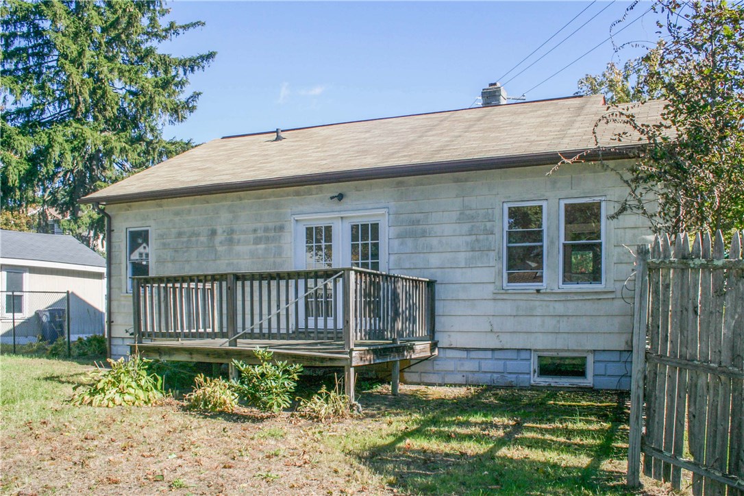651 Post Road Warwick, RI 02888 - Photo 12 of 13 Gallery Image 12