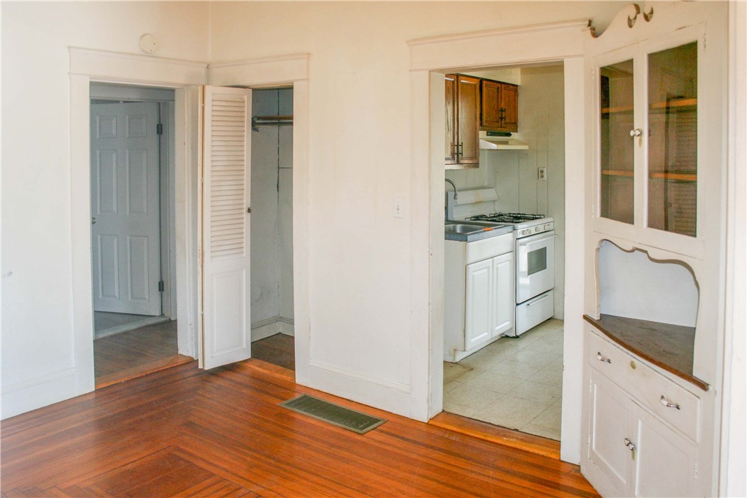 651 Post Road Warwick, RI 02888 - Photo 5 of 13 Gallery Image 5