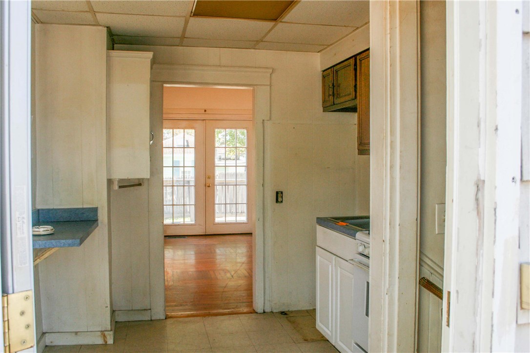 651 Post Road Warwick, RI 02888 - Photo 6 of 13 Gallery Image 6
