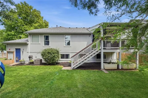 $450,000 | 5900 Meadowsweet Lane, Shawnee, KS 66226