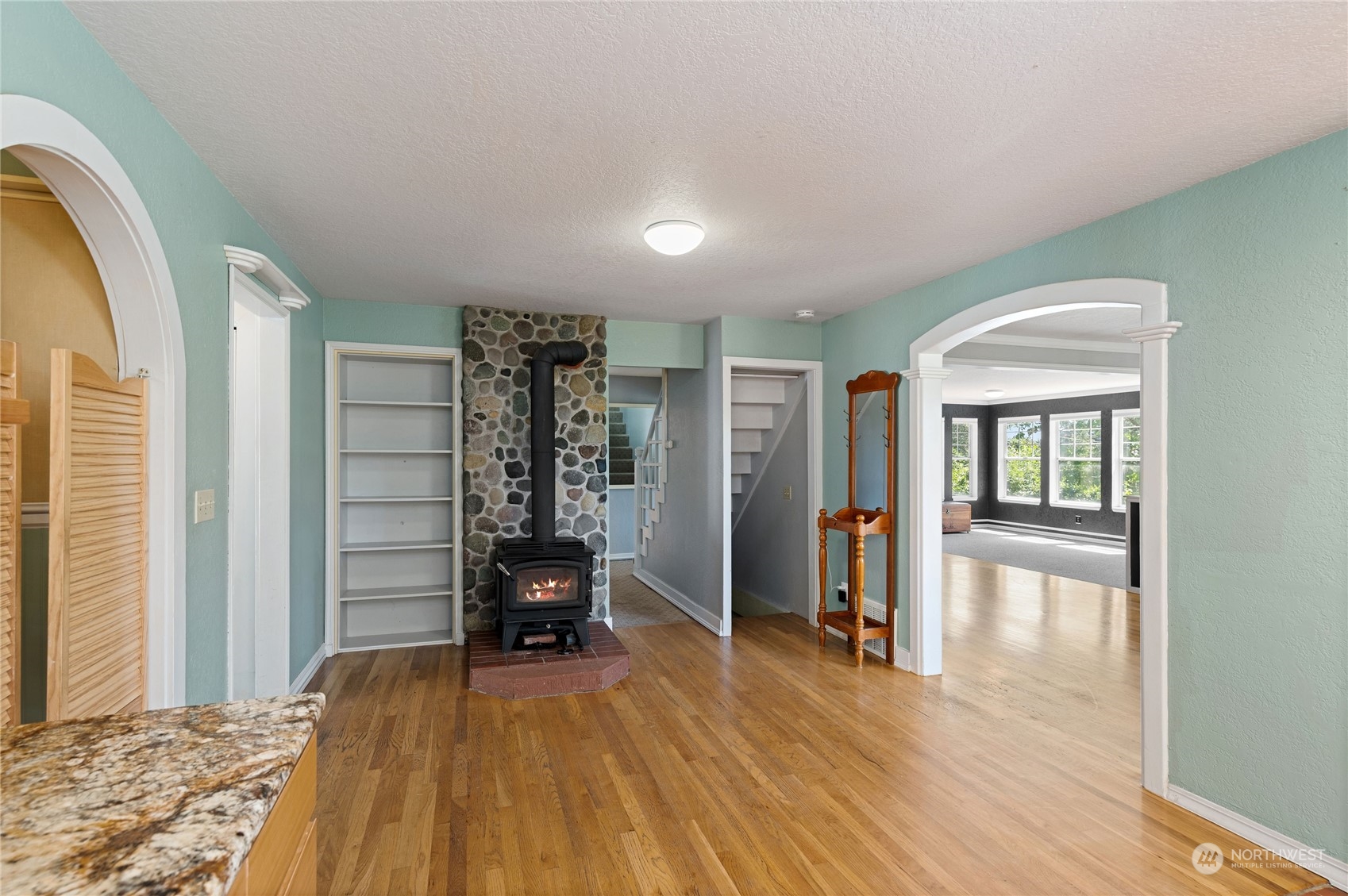 13085 Olalla Valley Road Southeast Olalla, WA 98359 - Photo 12 of 40 Gallery Image 12