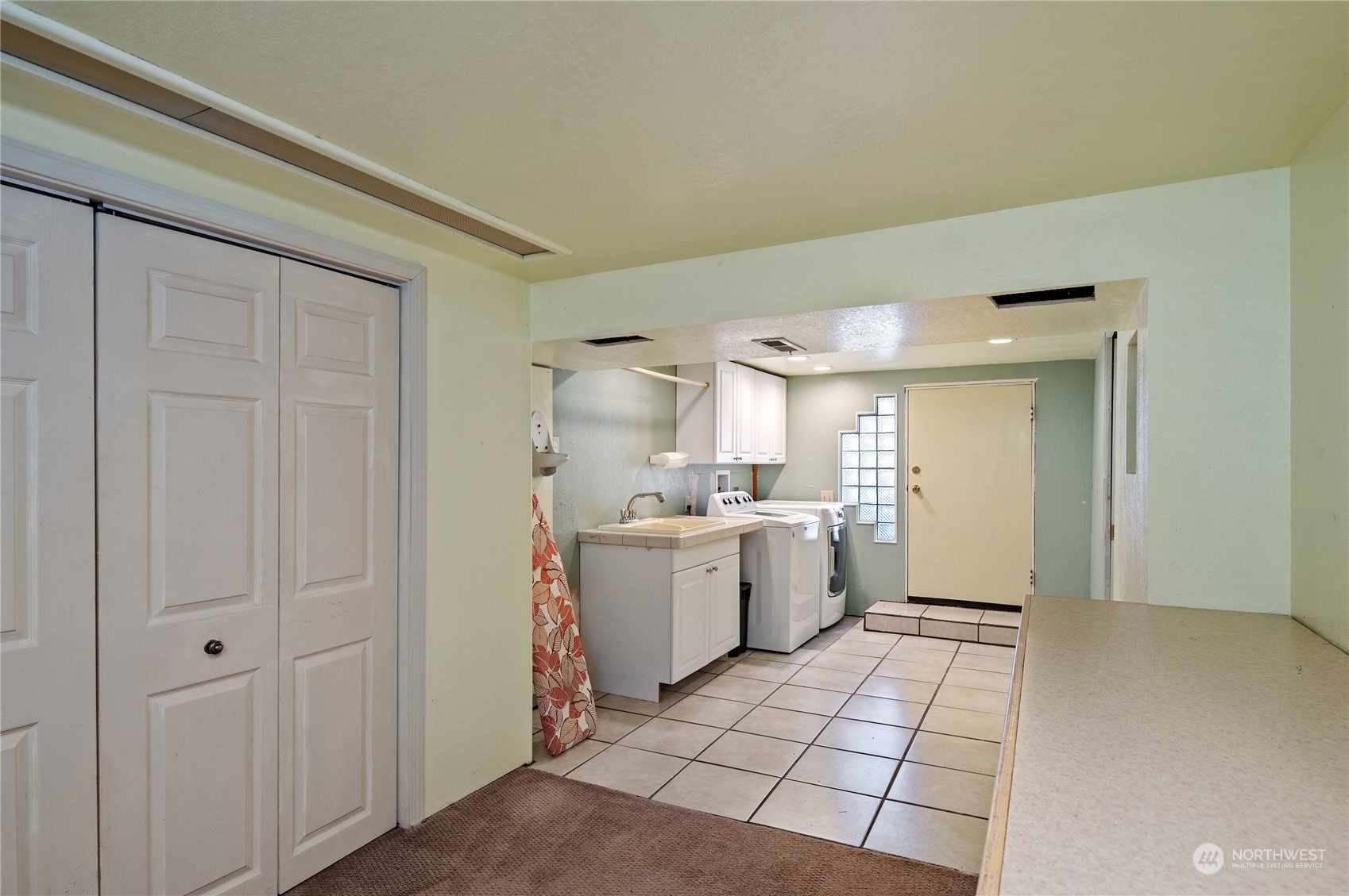 13085 Olalla Valley Road Southeast Olalla, WA 98359 - Photo 26 of 40 Gallery Image 26
