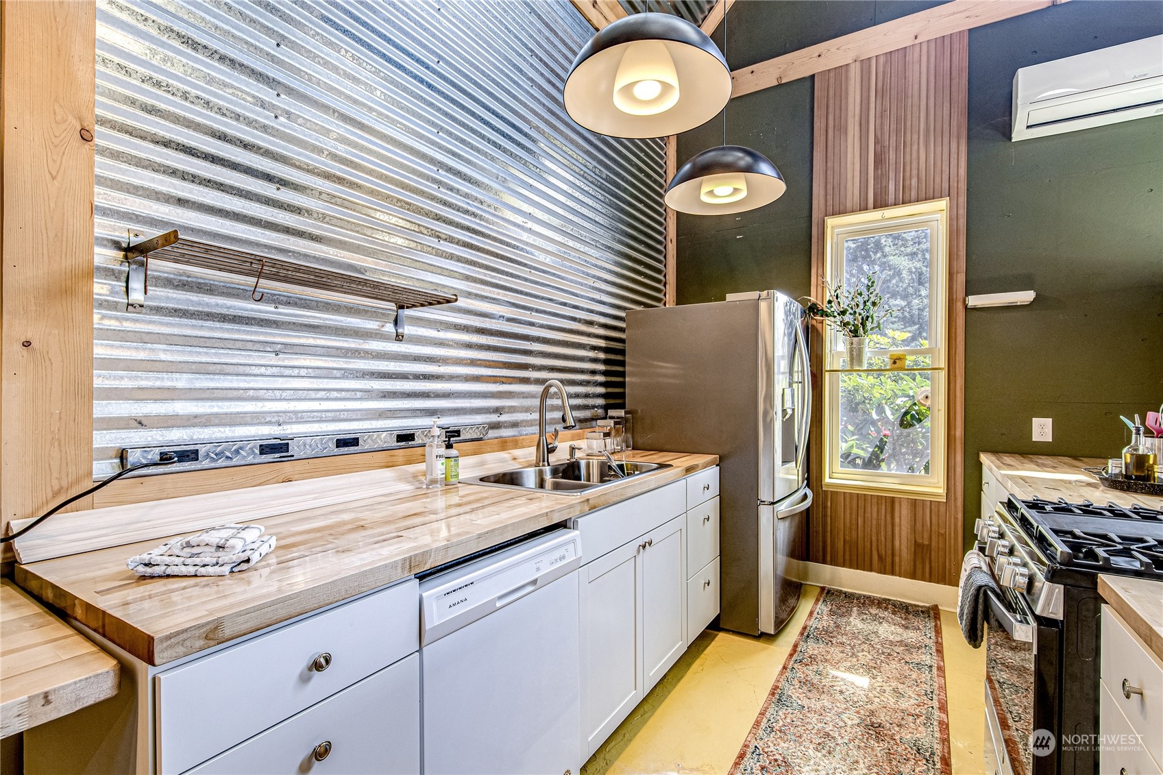 13085 Olalla Valley Road Southeast Olalla, WA 98359 - Photo 33 of 40 Gallery Image 33