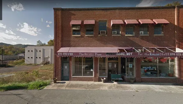 $3,500 | 213 Front Street East, Unit 1, Coeburn, VA 24230