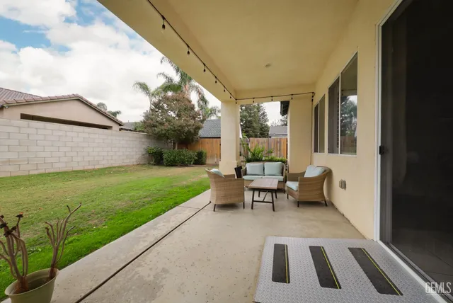 a view of outdoor space yard and patio