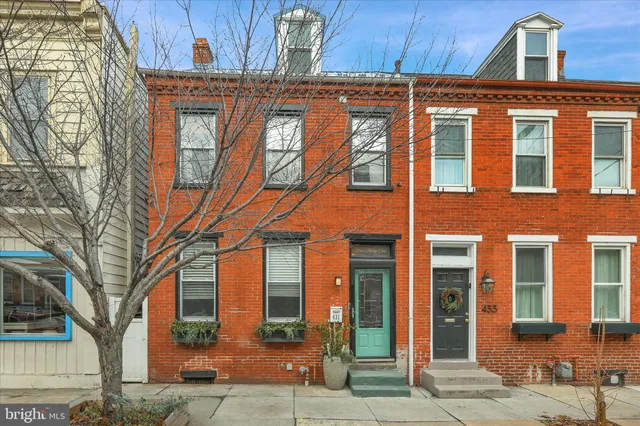$335,000 | 431 East Orange Street, Lancaster, PA 17602