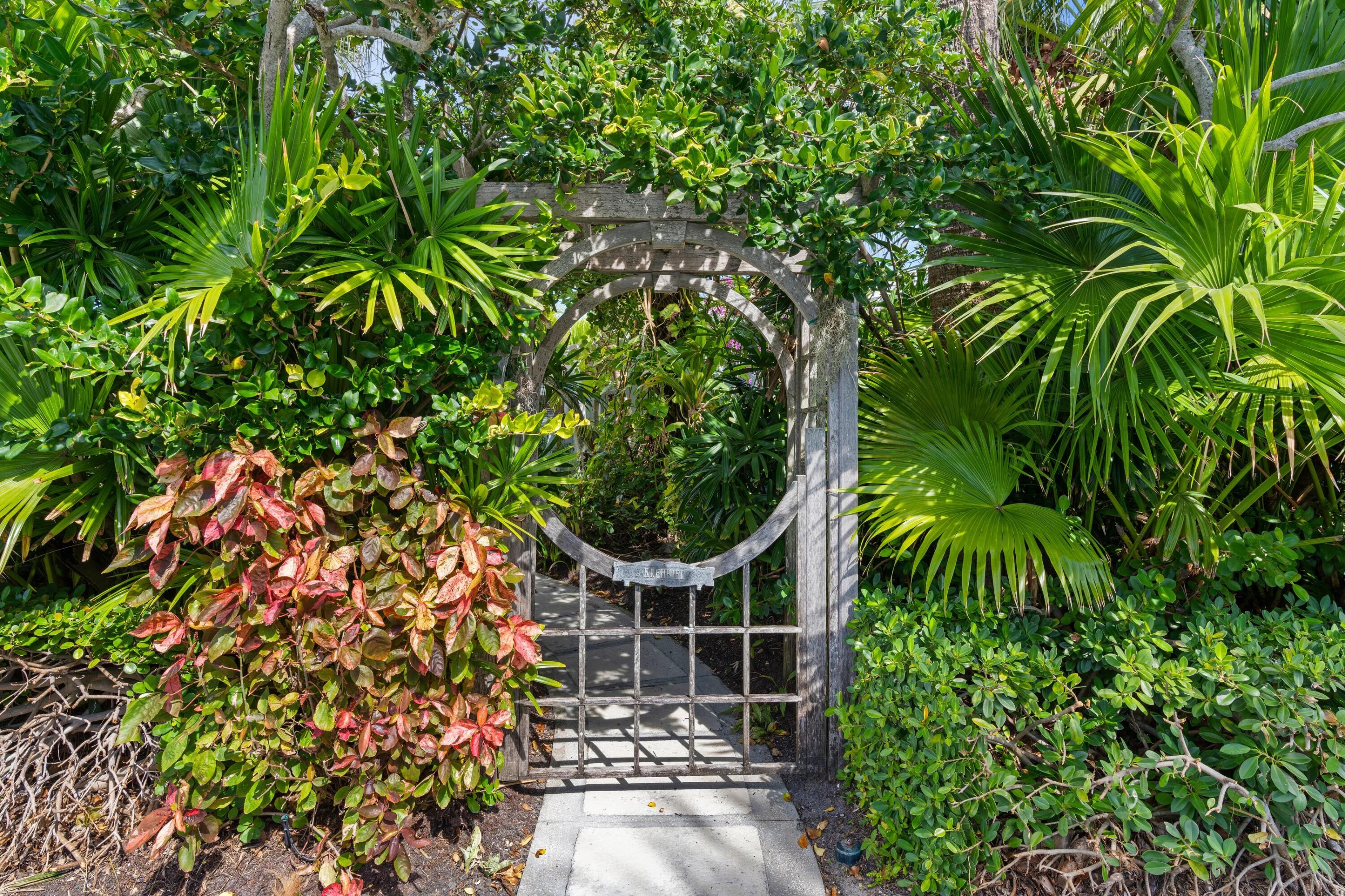 240 Celestial Way, Unit 10 Juno Beach, FL 33408 - Photo 6 of 40 DSC09496.jpg-SMALL