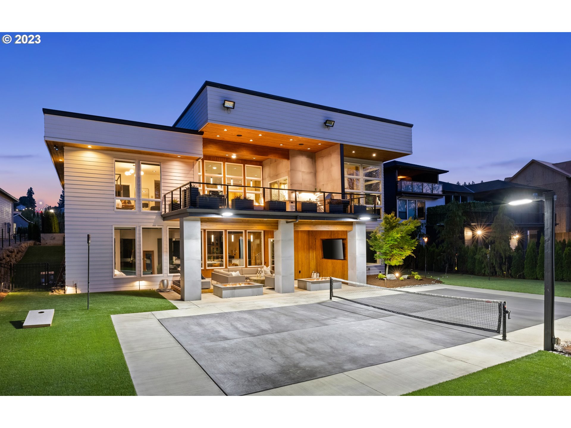 3617 Northwest McMaster Drive Camas, WA 98607 - Photo 47 of 48 a view of a patio with a table and chairs under an umbrella