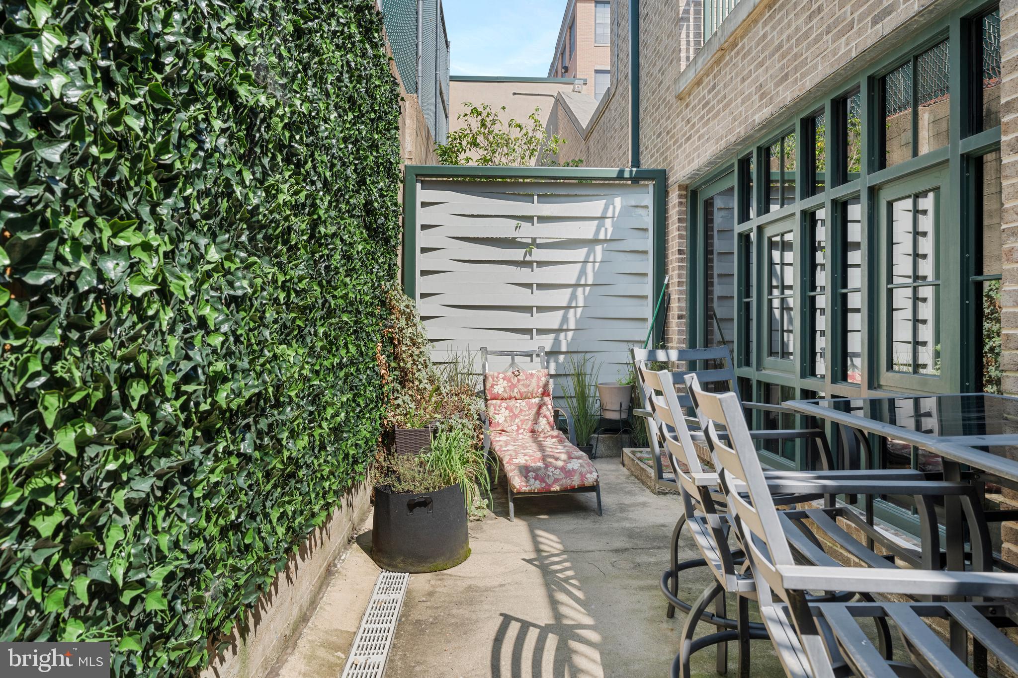 1701 Kalorama Road Northwest, Unit 102 Washington, DC 20009 - Photo 2 of 15