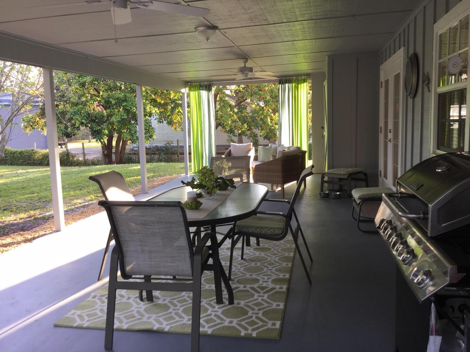 10421 Sandy Run Road Jupiter, FL 33478 - Photo 21 of 24 Rear_Patio Table
