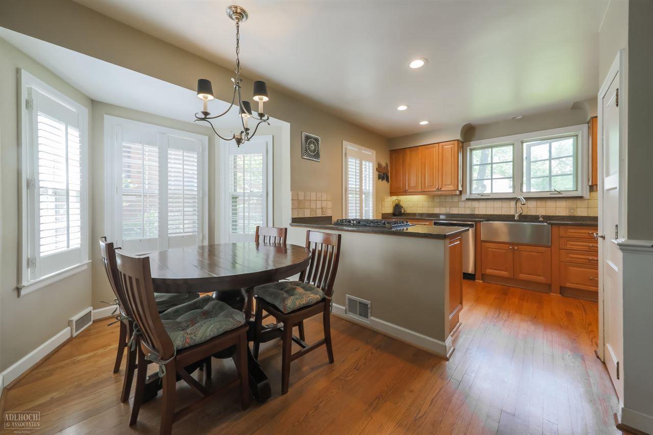 1134 Yorkshire Road Grosse Pointe Park, MI 48230 - Photo 8 of 30