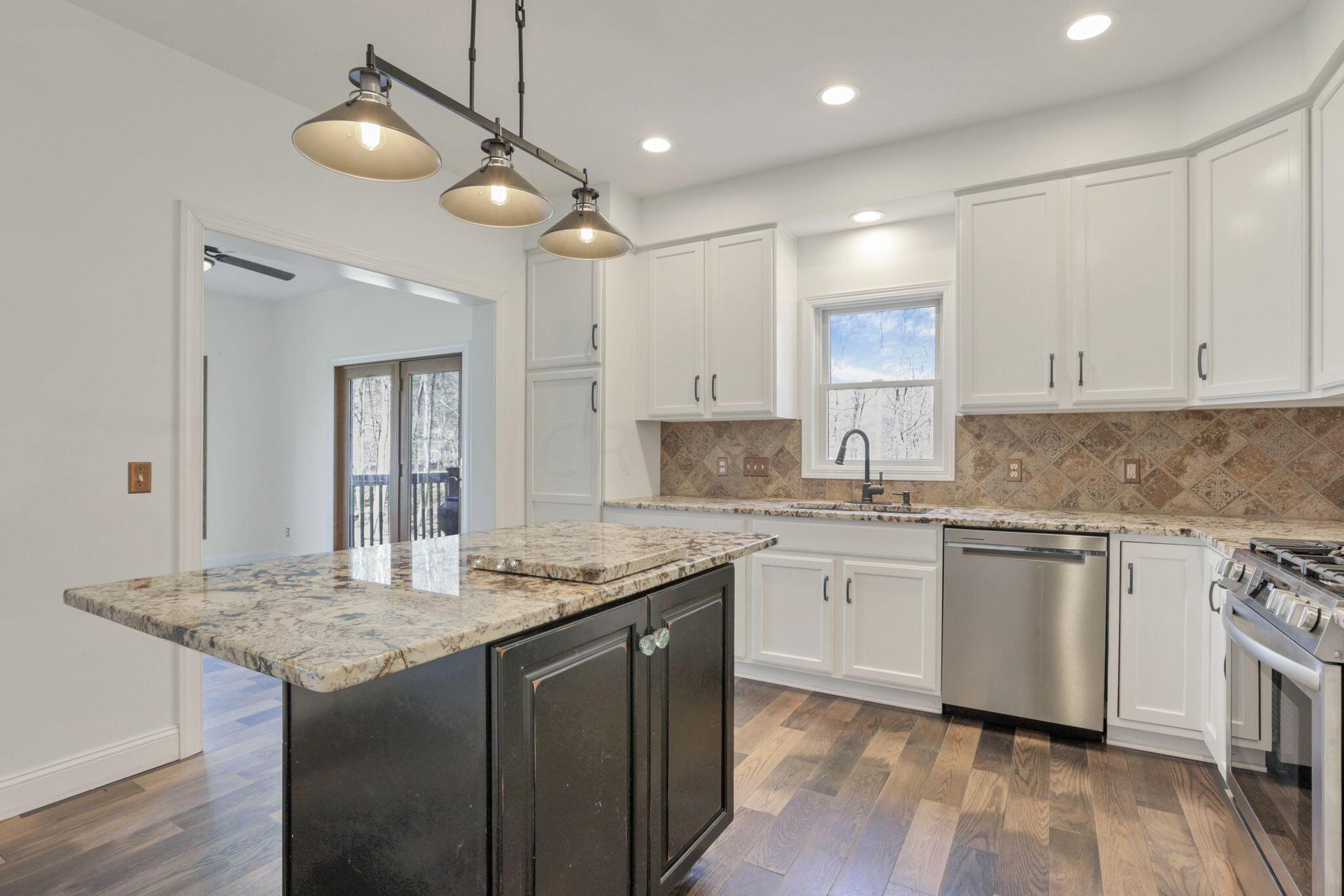 5137 Pleasant Chapel Road Southeast Newark, OH 43056 - Photo 8 of 77 Kitchen