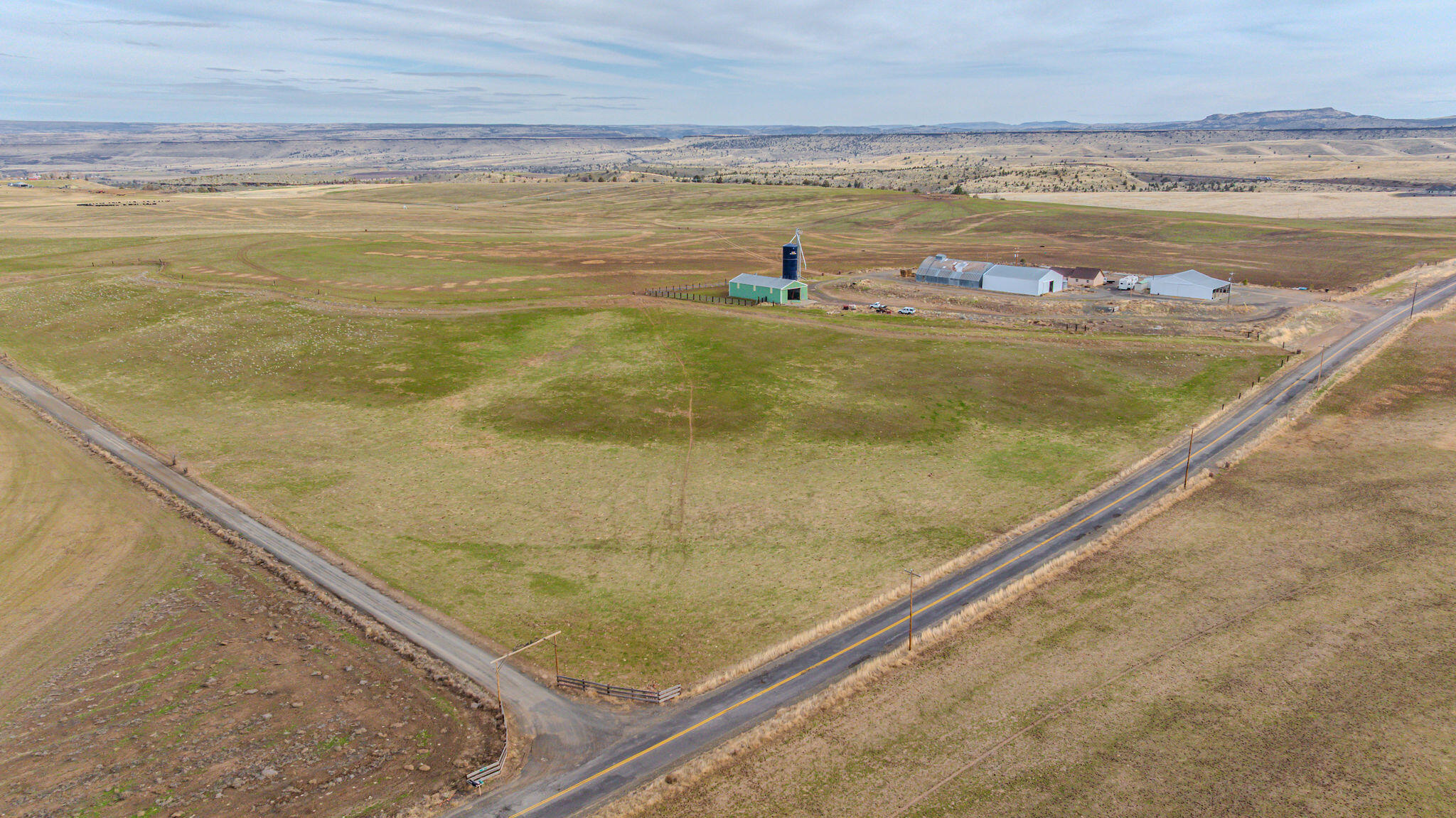 7507 Northeast Quaale Road Madras, OR 97741 - Photo 25 of 72 DJI_20250308100101_0041_D-HDR