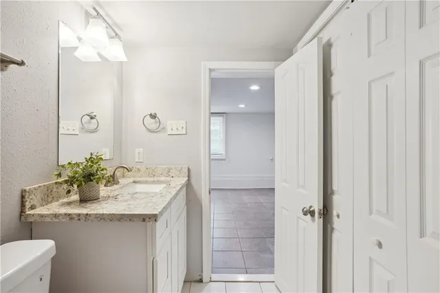 $1,950 | 940 North Carrollton Avenue, Unit A, New Orleans, LA 70119