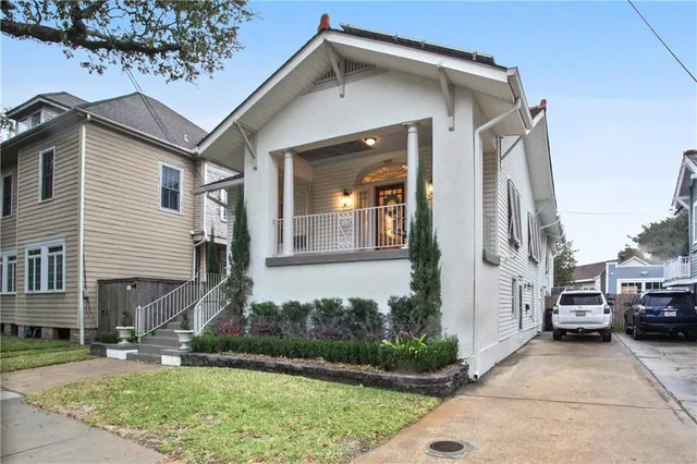 $1,950 | 940 North Carrollton Avenue, Unit A, New Orleans, LA 70119