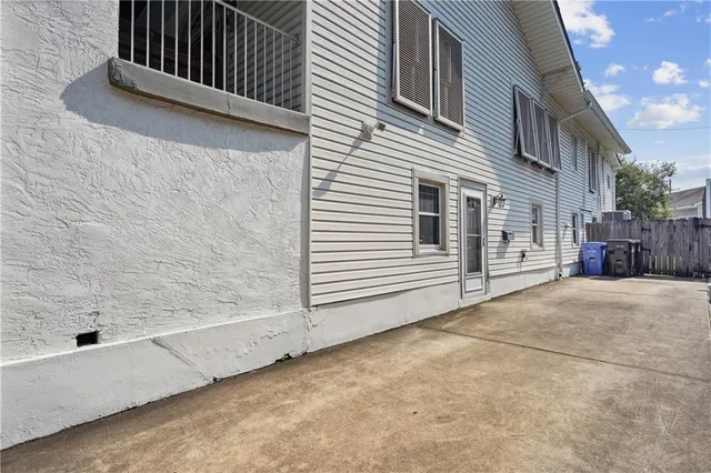 $1,950 | 940 North Carrollton Avenue, Unit A, New Orleans, LA 70119
