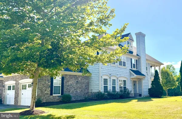 $500,000 | 13900 Greendale Drive, Unit 38, Woodbridge, VA 22191