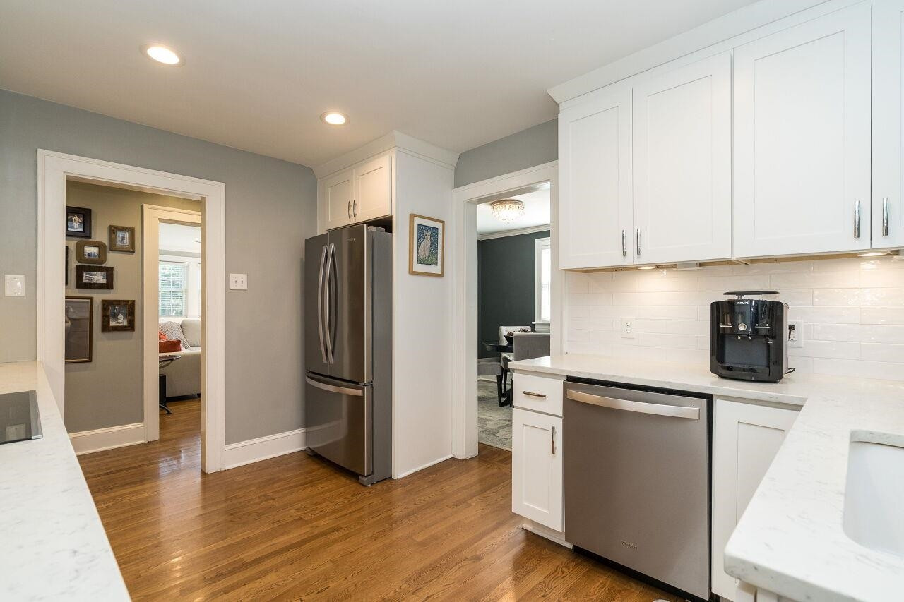 1401 Fairview Road Raleigh, NC 27608 - Photo 12 of 30 Photo 12