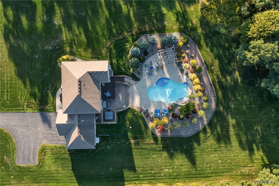 7770 Ellicott Road Orchard Park, NY 14170 - Photo 2 of 50