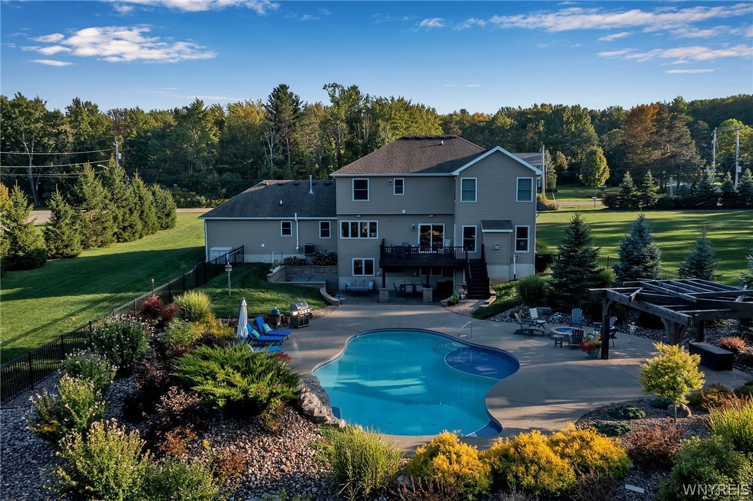 7770 Ellicott Road Orchard Park, NY 14170 - Photo 3 of 50