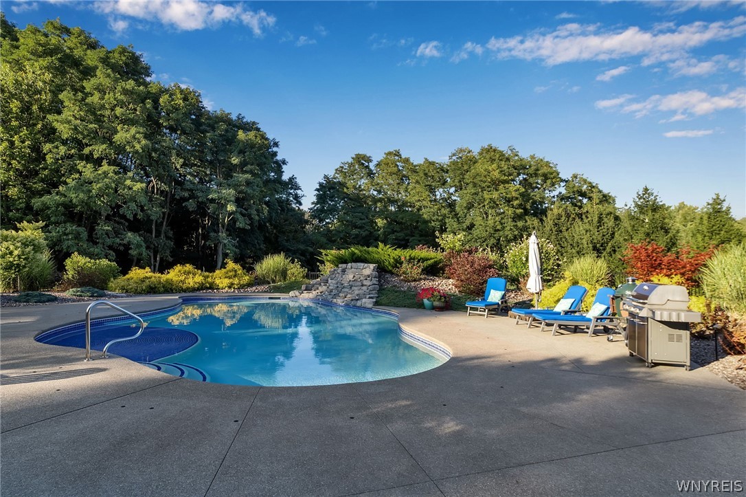 7770 Ellicott Road Orchard Park, NY 14170 - Photo 5 of 50