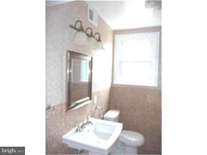 8413 Lynnewood Road Philadelphia, PA 19150 - Photo 12 of 18 Bathroom