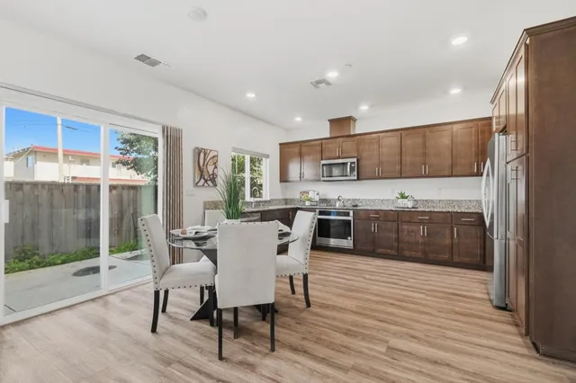 $999,000 | 121 Mountaintop Avenue, Hayward, CA 94544