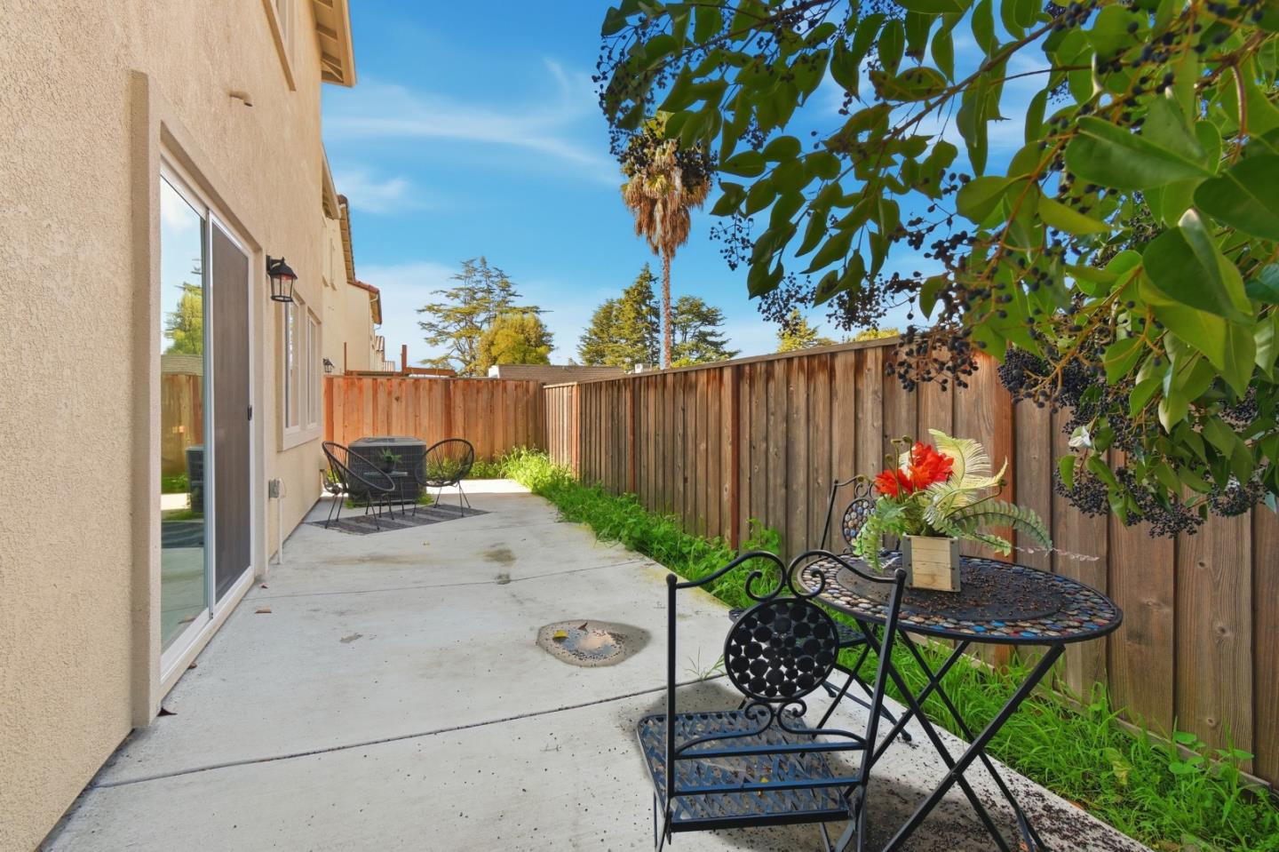 121 Mountaintop Avenue Hayward, CA 94544 - Photo 33 of 38 a view of yard with seating area