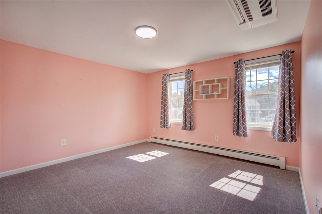 17 Lynne Road Wareham, MA 02571 - Photo 32 of 42 an empty room with windows