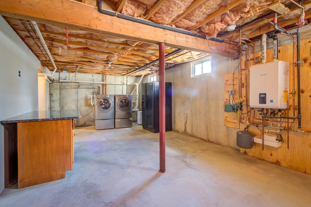 17 Lynne Road Wareham, MA 02571 - Photo 37 of 42 a view of a glass room with windows