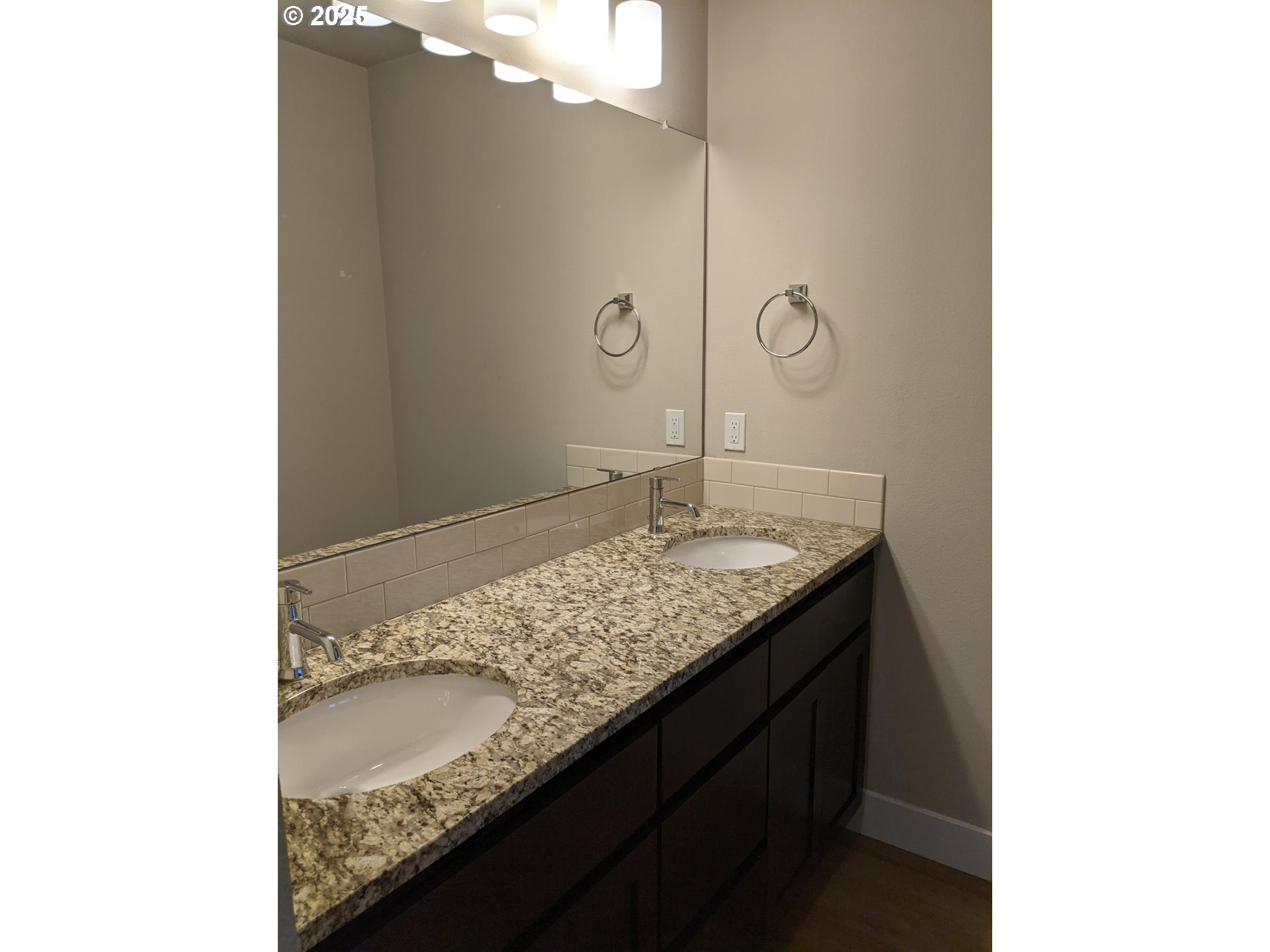 16765 Champion Way Sandy, OR 97055 - Photo 7 of 8