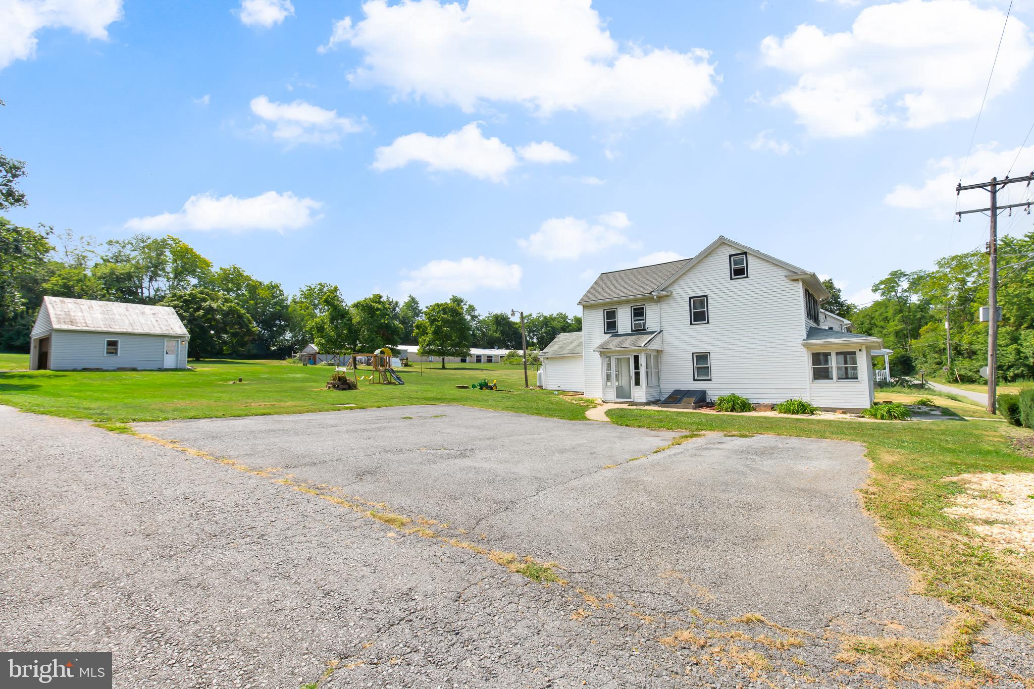 732 Stackstown Road Bainbridge, PA 17502 - Photo 7 of 40