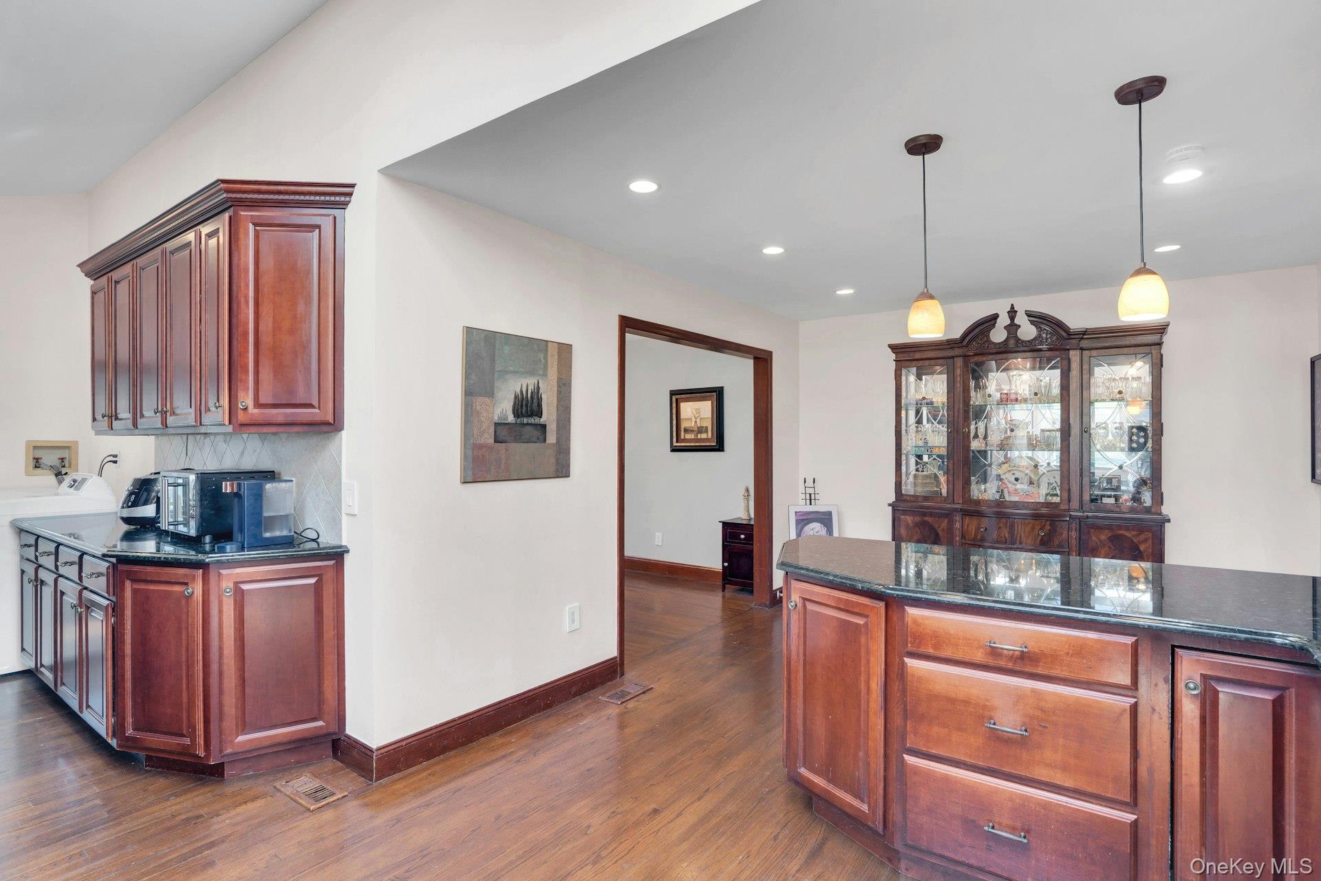 12 Bagatelle Road Dix Hills, NY 11746 - Photo 18 of 48