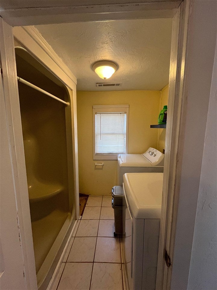 813 Delaware Perry, OK 73077 - Photo 21 of 26 Gallery Image 21