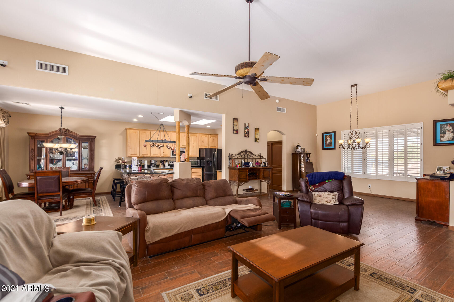 2907 West Irvine Road Phoenix, AZ 85086 - Photo 10 of 46 0010-10 Irvine 2907