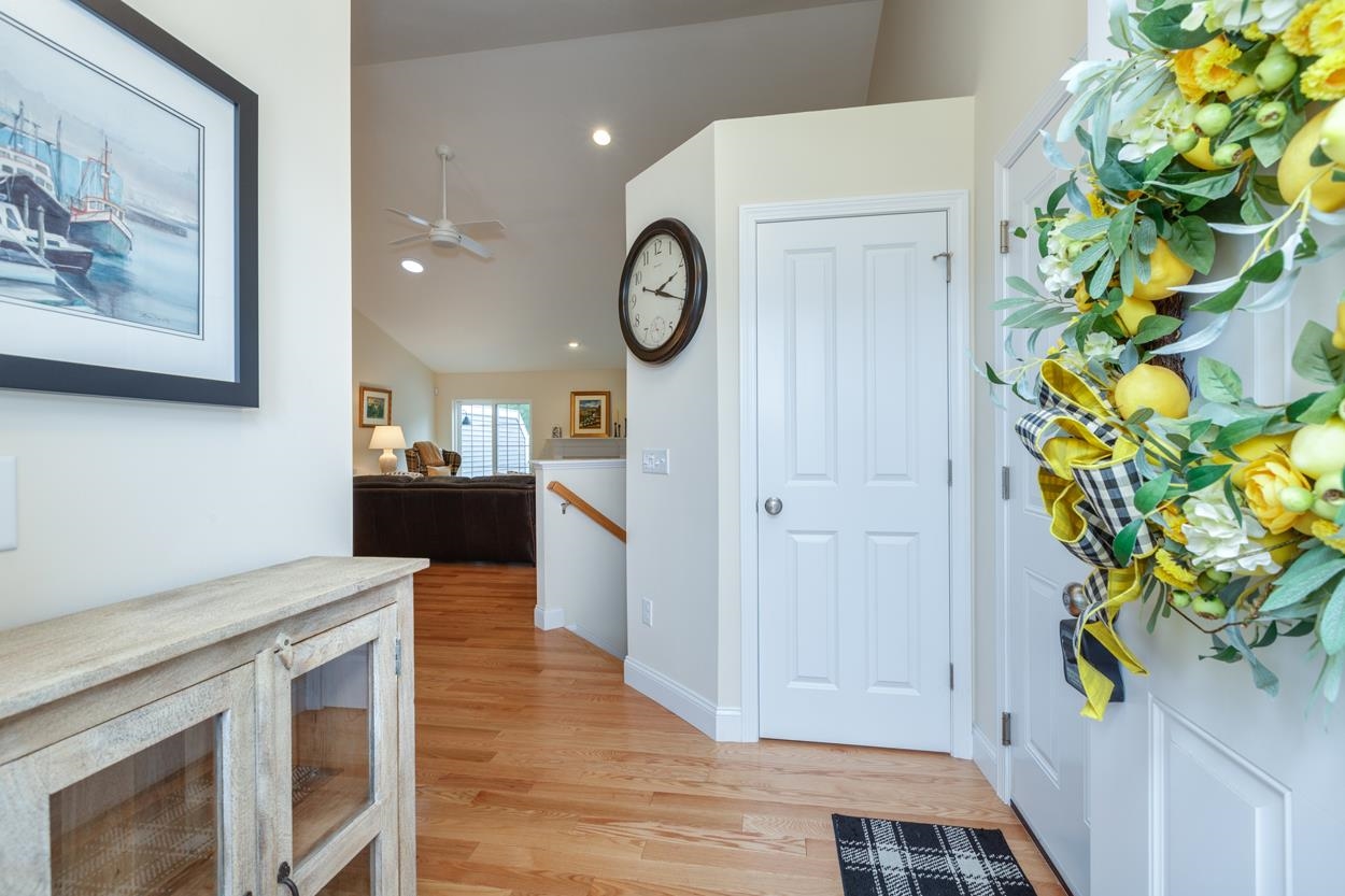 10 Springfield Drive East Hampstead, NH 03826 - Photo 2 of 40