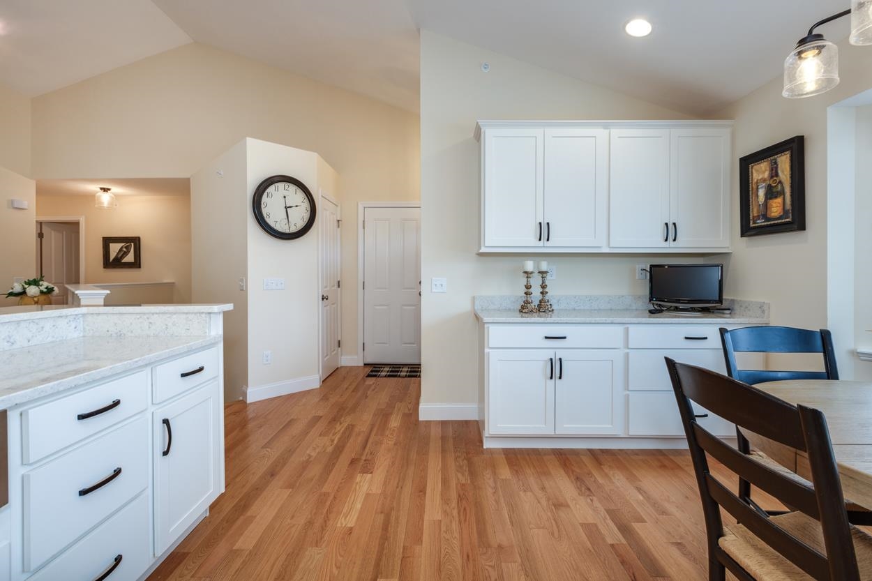 10 Springfield Drive East Hampstead, NH 03826 - Photo 3 of 40