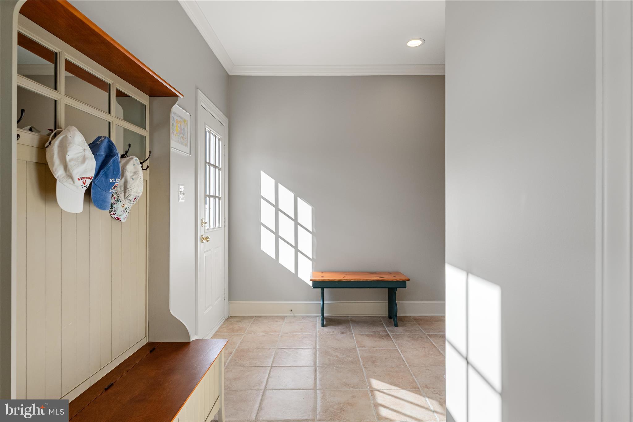 17635 Harmony Church Road Hamilton, VA 20158 - Photo 62 of 108 Mudroom with laundry.