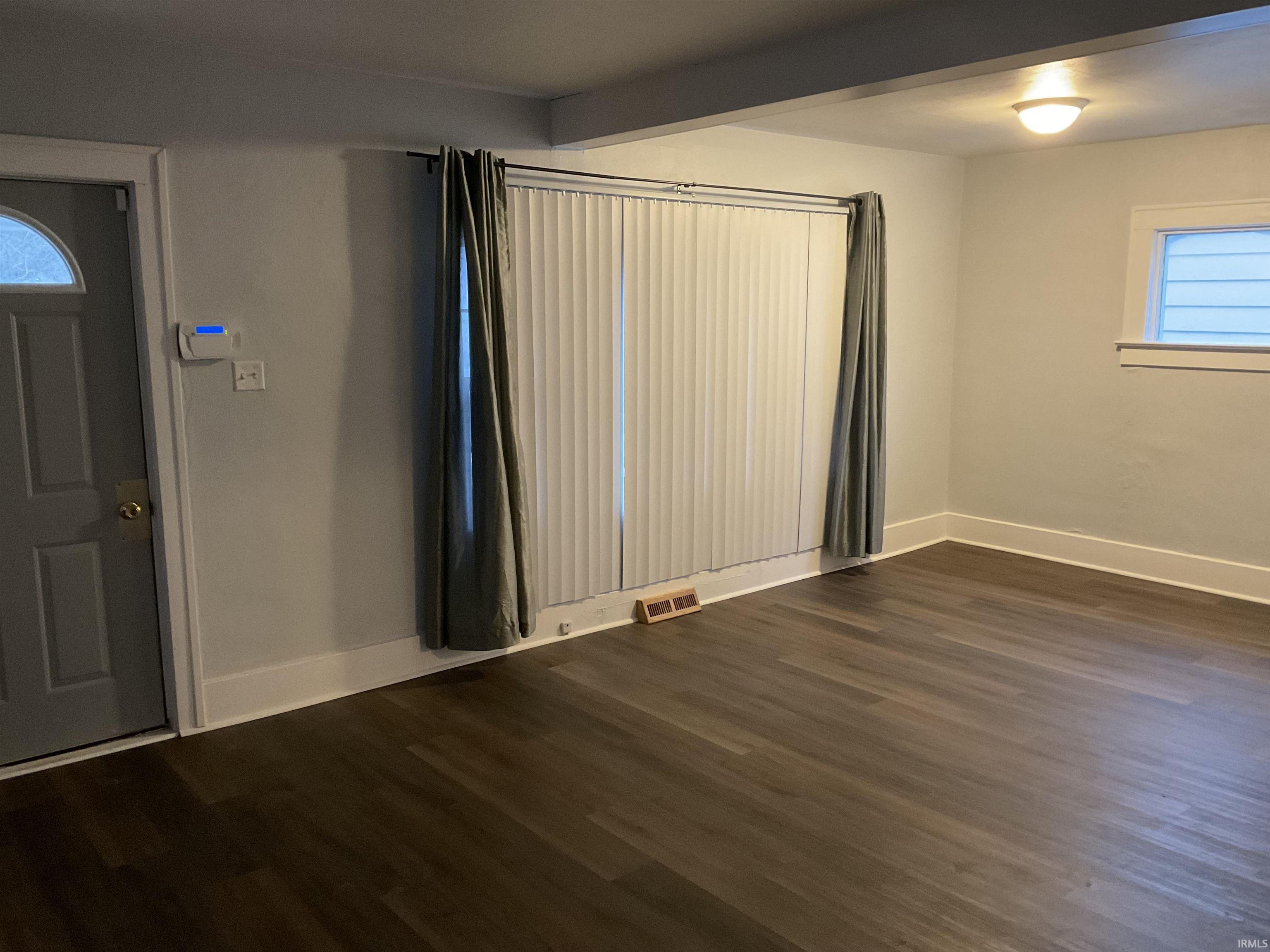 4022 Reed Street Fort Wayne, IN 46806 - Photo 2 of 11