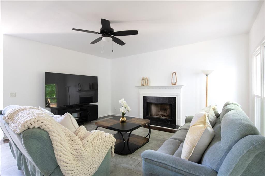 2932 Sunset View Circle Suwanee, GA 30024 - Photo 12 of 54
